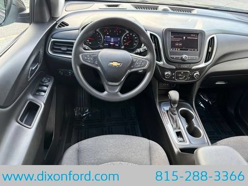 Used 2022 Chevrolet Equinox LT FWD image 22