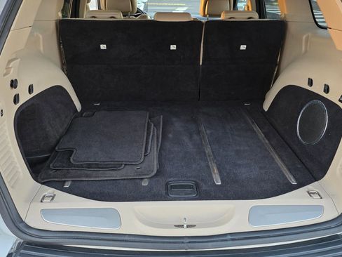 Used 2014 Jeep Grand Cherokee Limited image 16