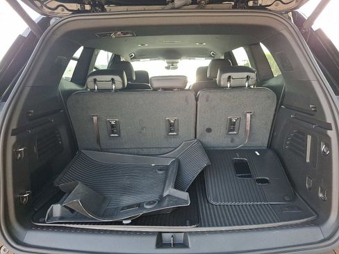 Used 2026 GMC Acadia AT4 w/ Super Cruise Package AWD/4WD image 28