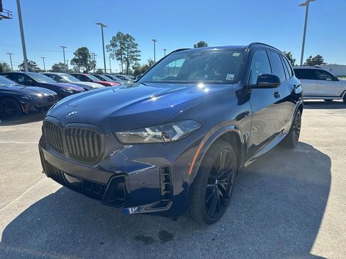 Certified 2024 BMW X5 xDrive40i w/ M Sport Package image 1