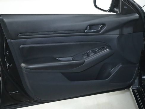 Used 2023 Nissan Altima 2.5 S FWD image 15