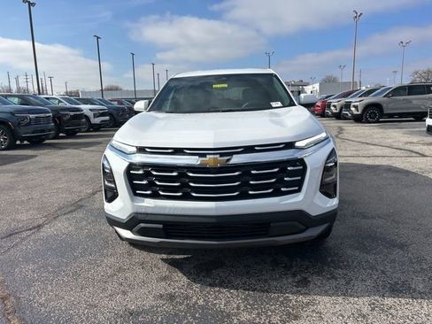 New 2026 Chevrolet Equinox LT image 8