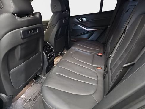 Used 2022 BMW X5 xDrive40i w/ M Sport Package AWD/4WD image 17