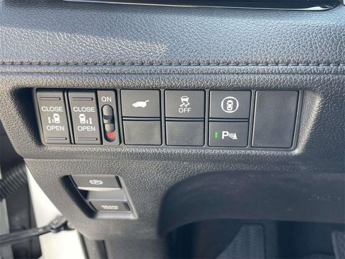 Used 2022 Honda Odyssey Touring image 21