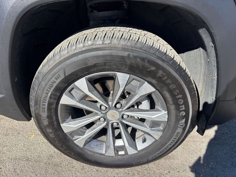 Used 2025 Chevrolet Equinox LT image 30