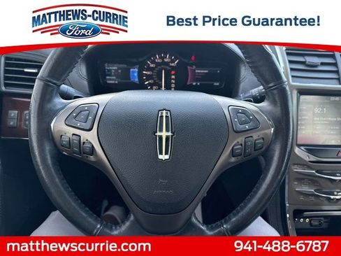 Used 2014 Lincoln MKX FWD w/ Equipment Group 102A image 18