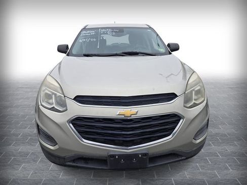 Used 2016 Chevrolet Equinox LS image 2