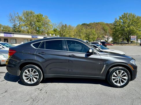 Used 2017 BMW X6 xDrive35i image 9