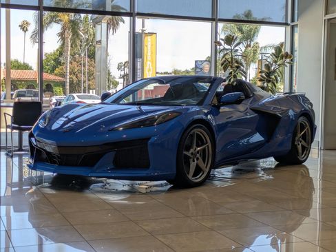 New 2025 Chevrolet Corvette E-Ray image 3