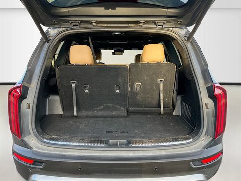 Used 2022 Kia Telluride SX image 28