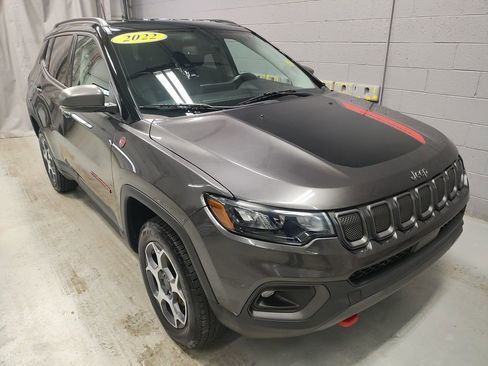 Used 2022 Jeep Compass Trailhawk w/ Trailhawk Convenience Group image 5