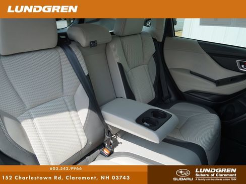 Used 2023 Subaru Forester Premium AWD/4WD image 29
