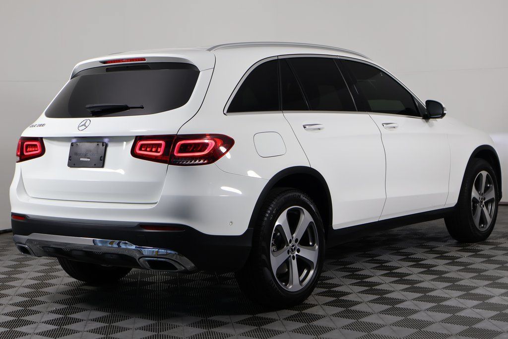 Used 2021 Mercedes-Benz GLC 300 image 4