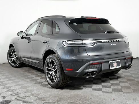New 2026 Porsche Macan image 3