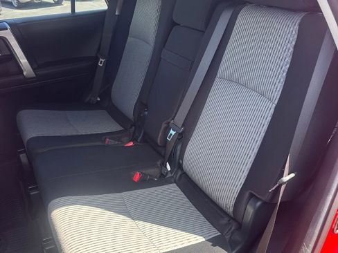 Used 2020 Toyota 4Runner SR5 AWD/4WD image 20