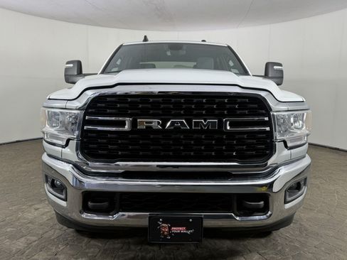 Used 2024 RAM 3500 Big Horn AWD/4WD image 2