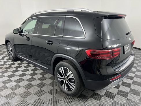 New 2026 Mercedes-Benz GLB 250 4MATIC image 10