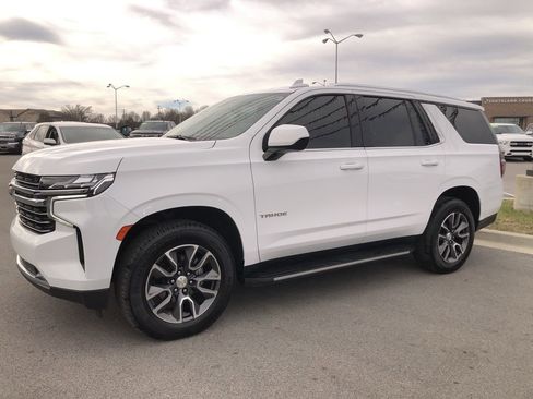 Used 2021 Chevrolet Tahoe LT w/ Rear Media and Nav Package image 3