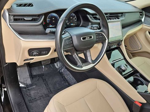 Used 2021 Jeep Grand Cherokee L Limited image 10