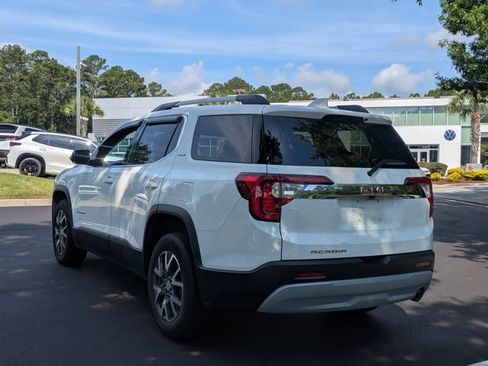 Used 2020 GMC Acadia SLE w/ Driver Convenience Package FWD image 8