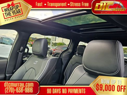 New 2026 Chrysler Pacifica Limited w/ Uconnect Theater Family Group image 24