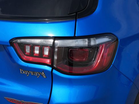 Used 2025 Jeep Compass Trailhawk image 23