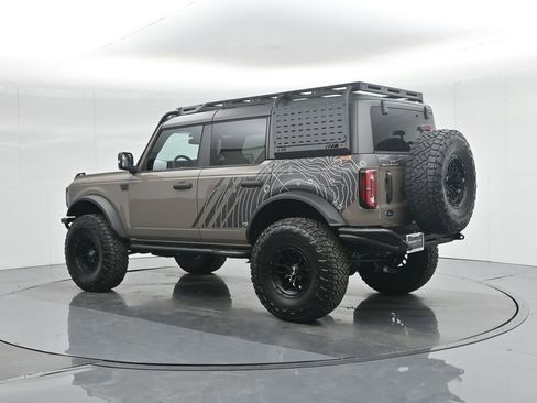 New 2025 Ford Bronco Badlands image 6