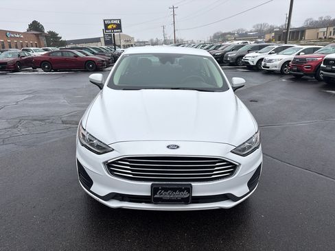Used 2020 Ford Fusion SE image 8