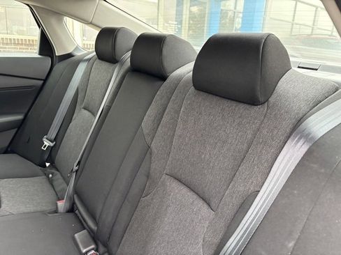 Certified 2025 Honda Accord SE image 36