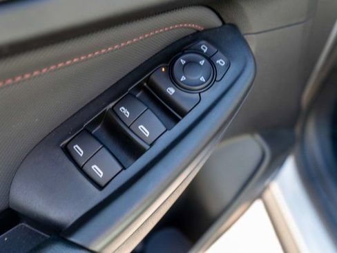 Used 2022 Chevrolet TrailBlazer RS w/ Technology Package AWD/4WD image 19