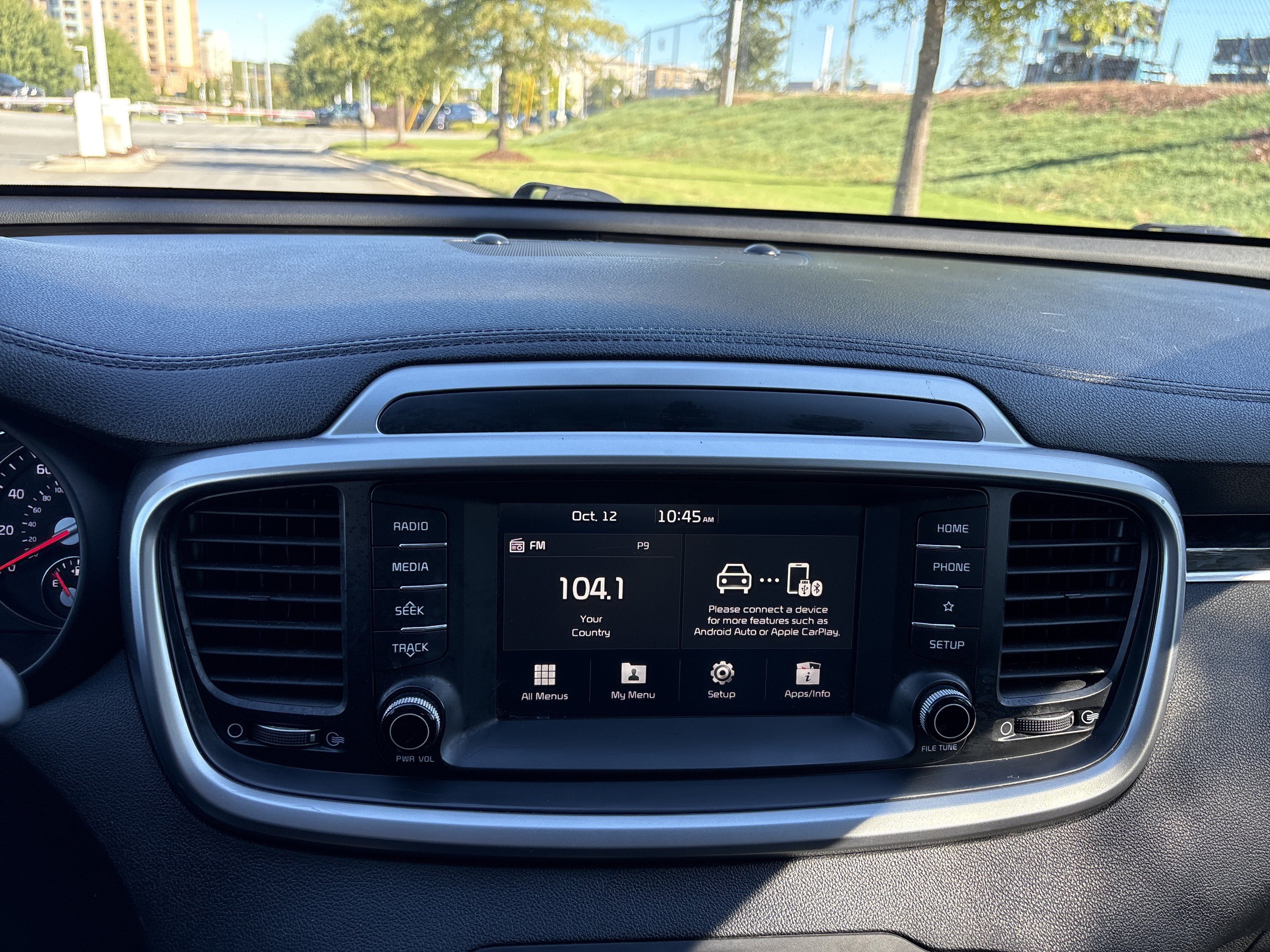 Used 2020 Kia Sorento FWD V6 image 28