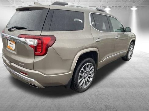 Used 2023 GMC Acadia Denali w/ Denali Ultimate Package AWD/4WD image 6