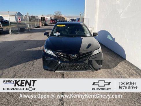 Used 2018 Toyota Camry XSE image 5