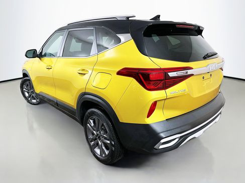 Certified 2023 Kia Seltos S image 5