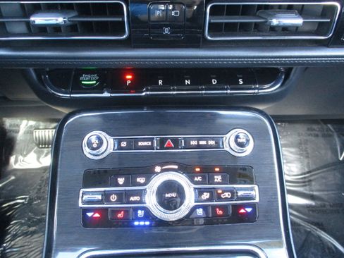 Used 2023 Lincoln Nautilus Reserve FWD image 20