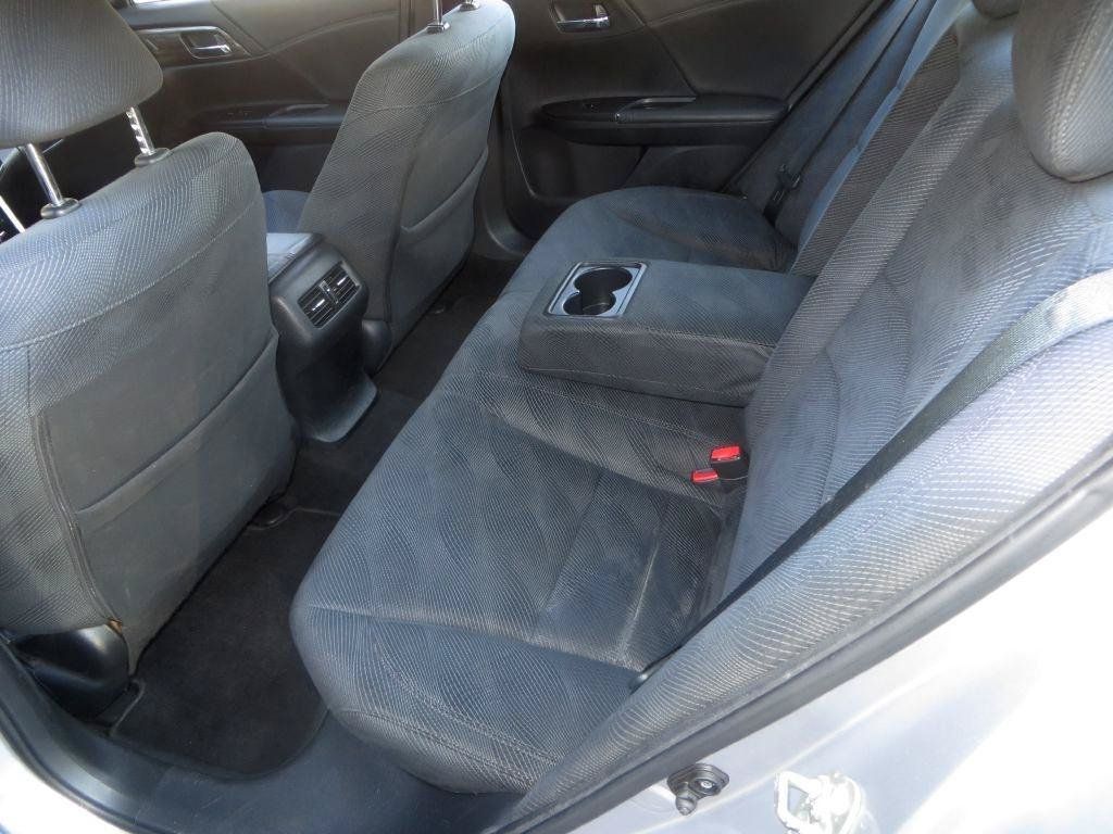 Used 2016 Honda Accord EX image 25