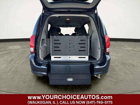 Used 2013 Dodge Grand Caravan SXT FWD image 15