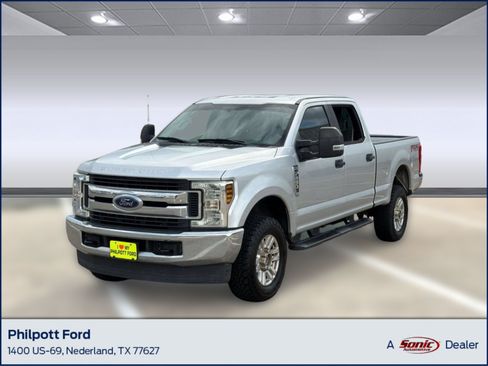 Used 2018 Ford F250 XL w/ STX Appearance Package AWD/4WD image 1