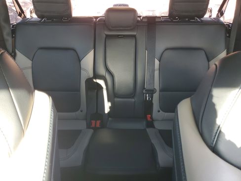 Used 2023 Ford Bronco Wildtrak image 19