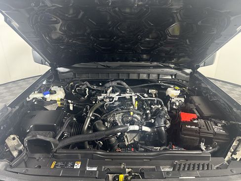 Used 2025 Ford Bronco Big Bend image 34