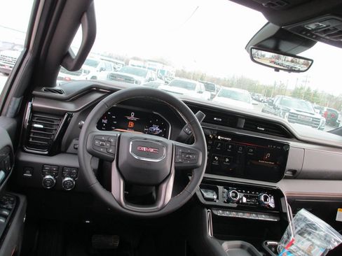 New 2026 GMC Sierra 2500 AT4 w/ AT4 Premium Plus Package image 15