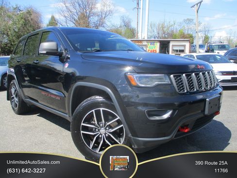 Used 2018 Jeep Grand Cherokee Trailhawk w/ Trailhawk Luxury Group AWD/4WD image 1