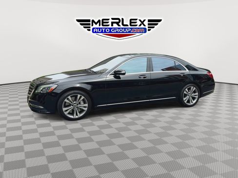 Used 2019 Mercedes-Benz S 560 4MATIC Sedan w/ Premium Package image 4