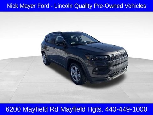 Used 2024 Jeep Compass Latitude w/ Convenience Group image 1