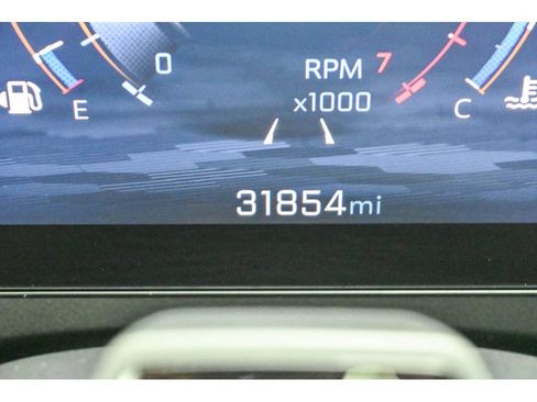 Used 2024 Chevrolet Traverse RS FWD image 45