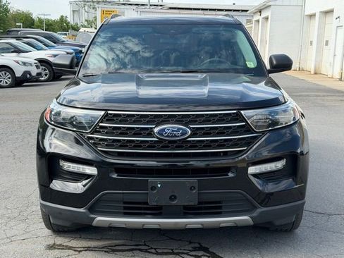 Used 2022 Ford Explorer XLT w/ Equipment Group 202A AWD/4WD image 5
