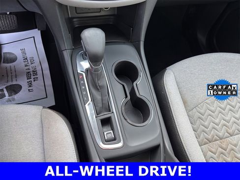 Used 2022 Chevrolet Equinox LS image 24