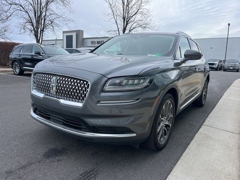 Used 2023 Lincoln Nautilus Reserve image 3