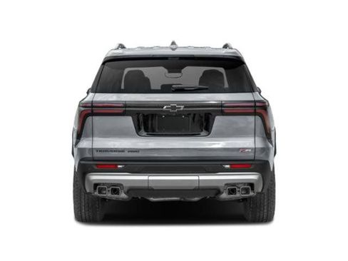 Used 2025 Chevrolet Traverse High Country FWD image 9