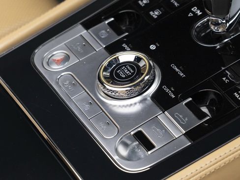 Used 2020 Bentley Continental GT image 32